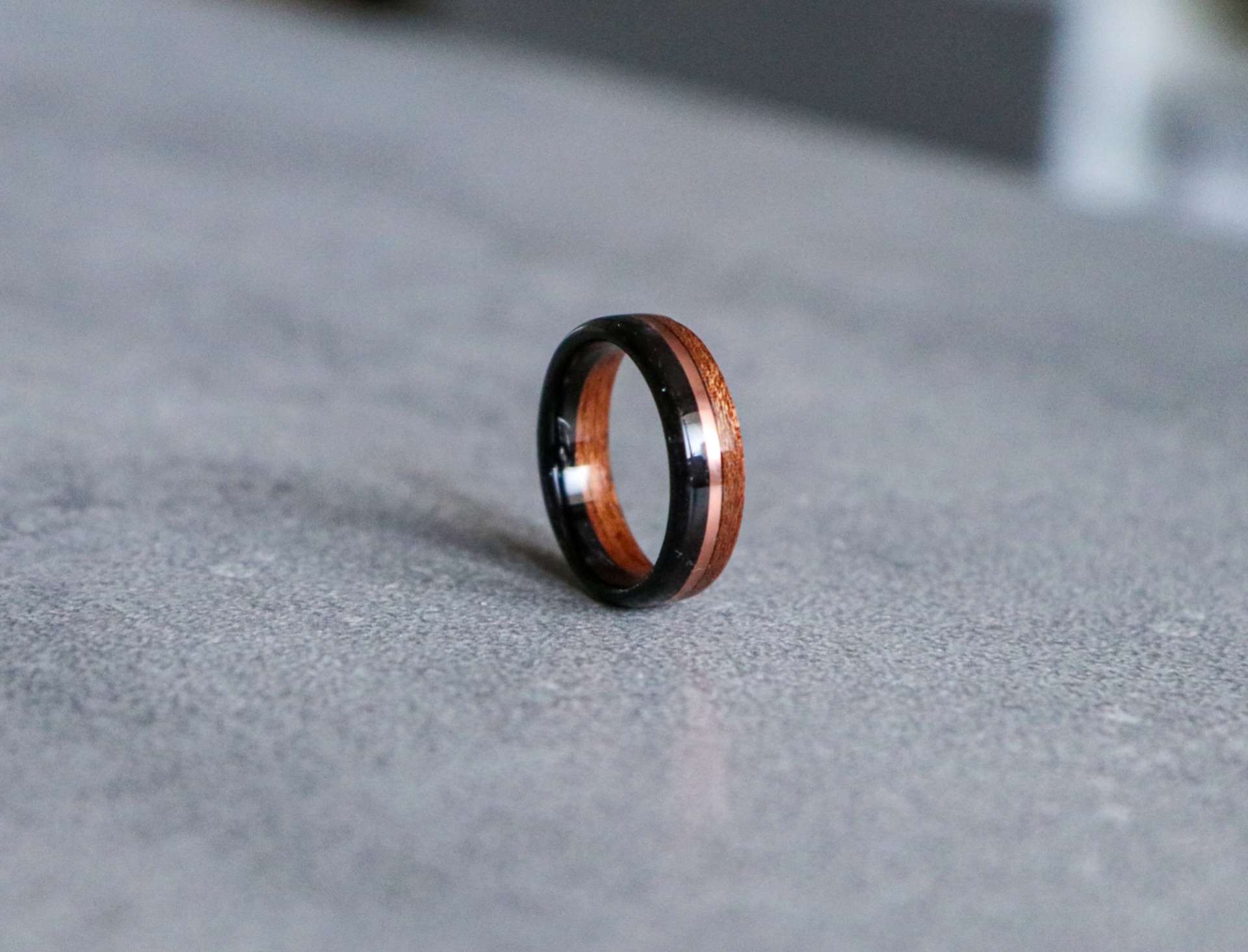 Kombinace Mahagon/Makassar Eben